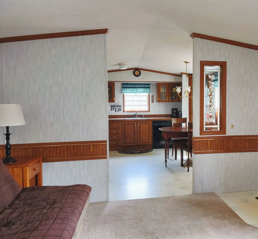 8 Beach Rose Lane North Hampton NH 03862