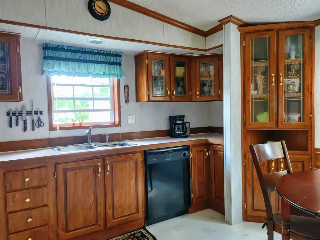8 Beach Rose Lane North Hampton NH 03862
