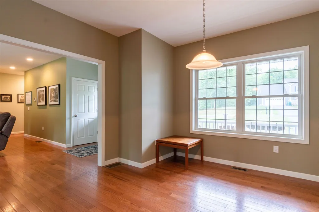 105 Falcon Ridge Road Milford NH 03055