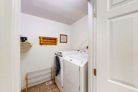 7 Jennifer Drive Concord NH 03301