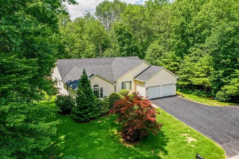 7 Jennifer Drive Concord NH 03301