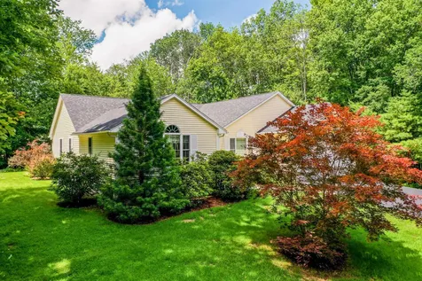 7 Jennifer Drive Concord NH 03301