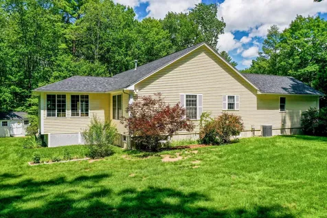 7 Jennifer Drive Concord NH 03301