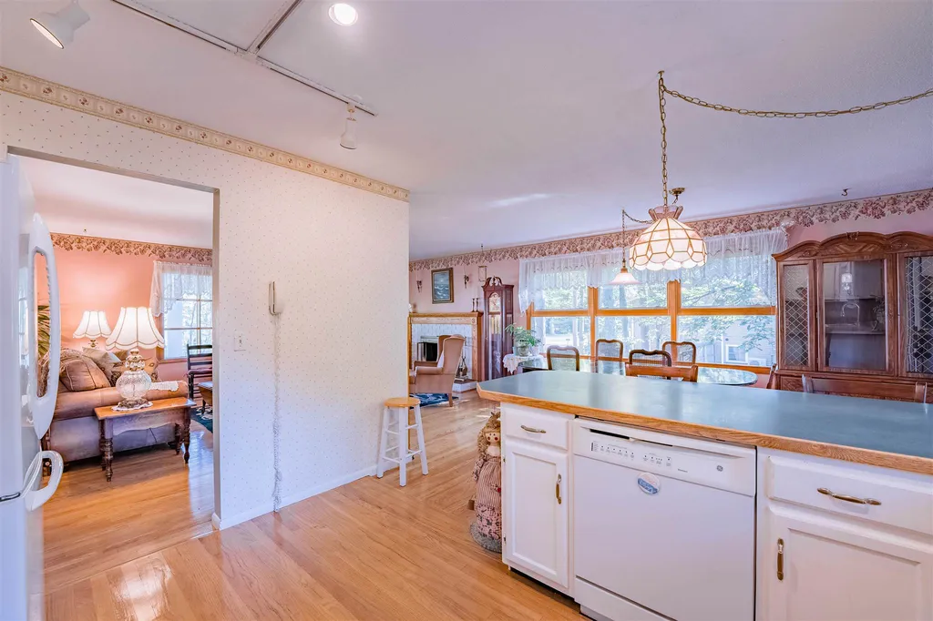 334 Windemere Way Colchester VT 05446