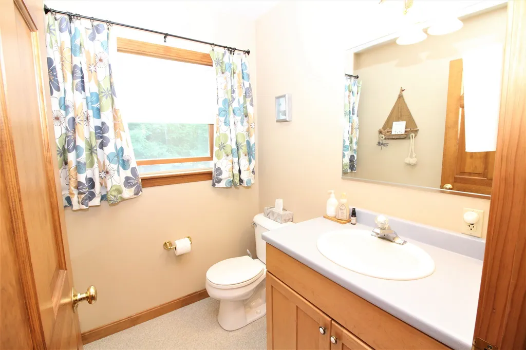 46 Brookmeadow Lane Warner NH 03278-4601