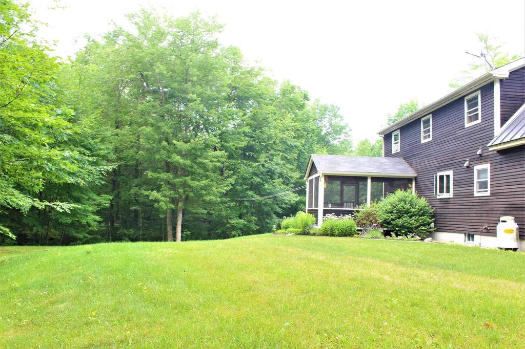 46 Brookmeadow Lane Warner NH 03278-4601