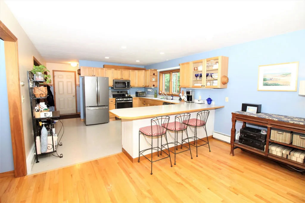 46 Brookmeadow Lane Warner NH 03278-4601