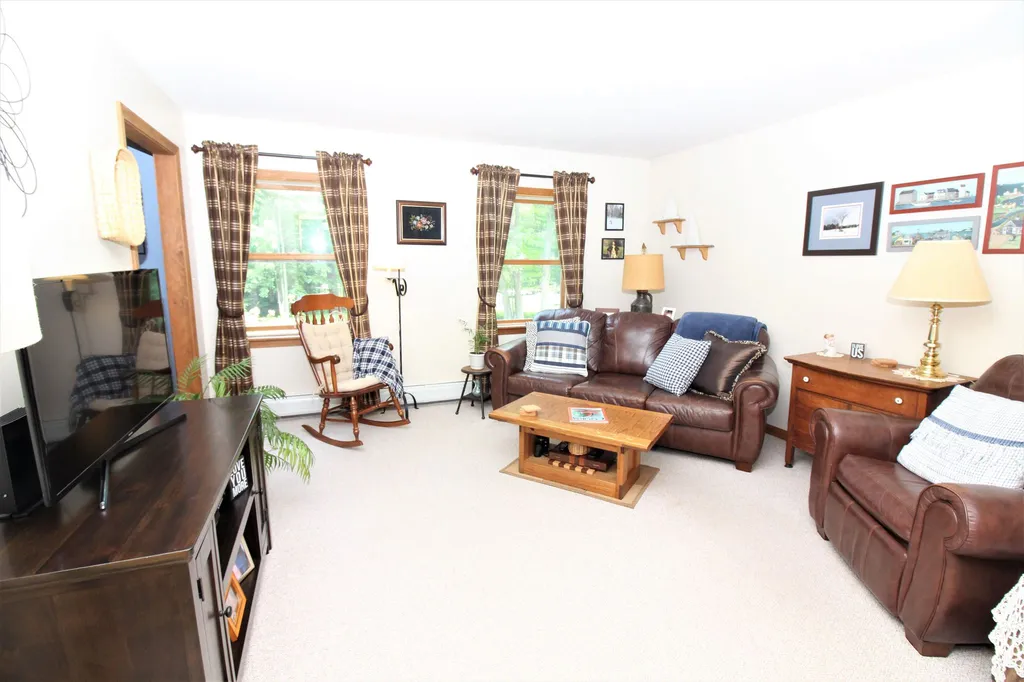 46 Brookmeadow Lane Warner NH 03278-4601
