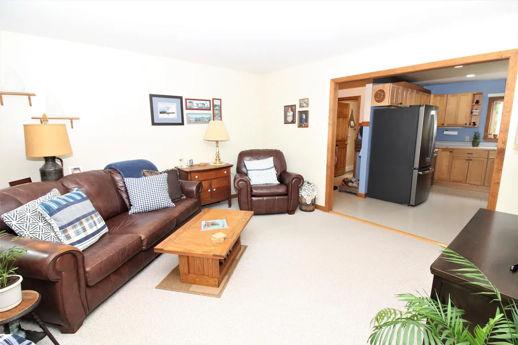 46 Brookmeadow Lane Warner NH 03278-4601