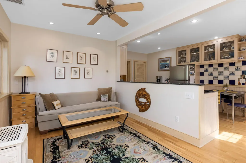 18 Beech Street Burlington VT 05401