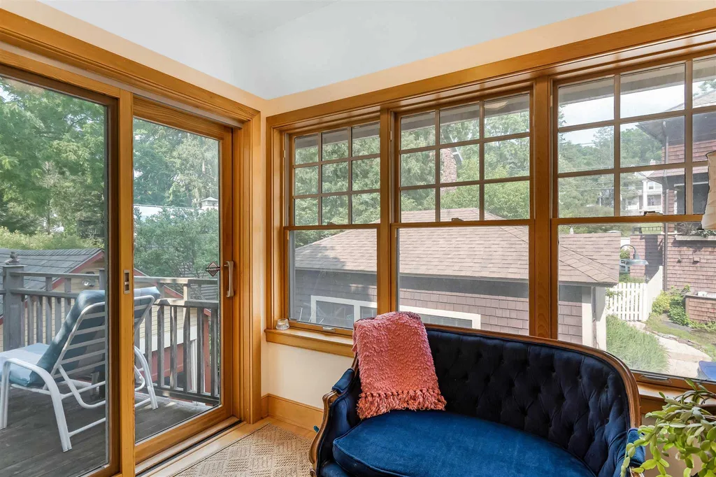 18 Beech Street Burlington VT 05401