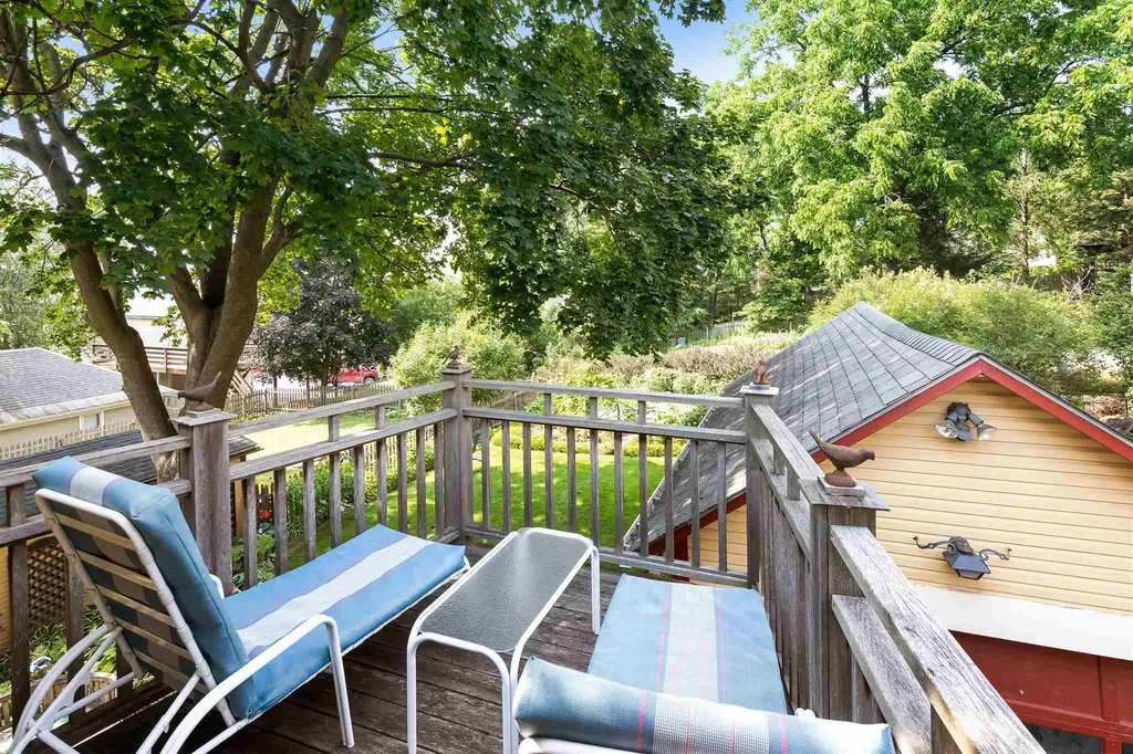 18 Beech Street Burlington VT 05401