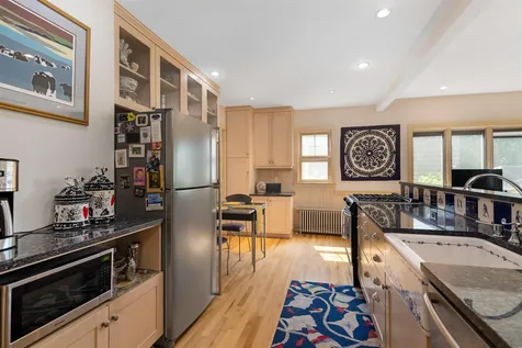 18 Beech Street Burlington VT 05401