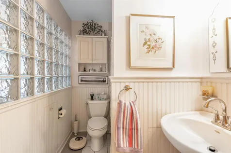 18 Beech Street Burlington VT 05401