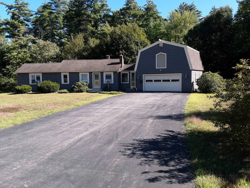 338 Goffstown Back Road Goffstown NH 03045