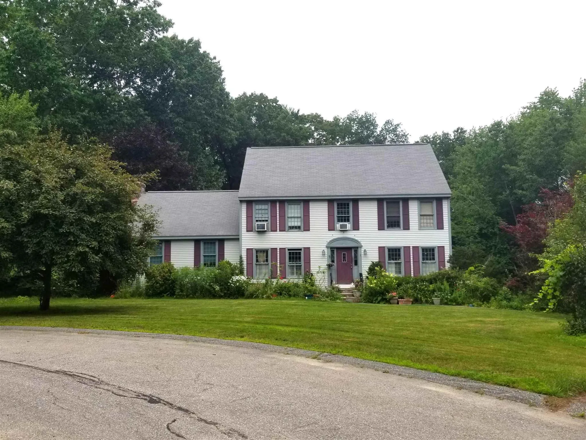 7 Silverthorne Drive Salem NH 03079