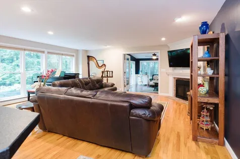 16 River Bend Circle Exeter NH 03833