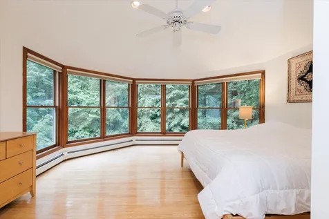 16 River Bend Circle Exeter NH 03833