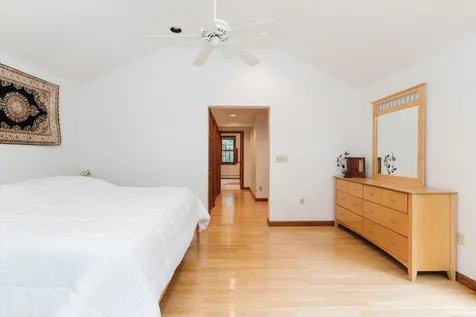 16 River Bend Circle Exeter NH 03833