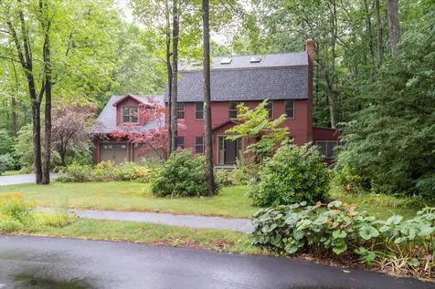 16 River Bend Circle Exeter NH 03833