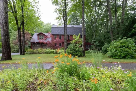 16 River Bend Circle Exeter NH 03833