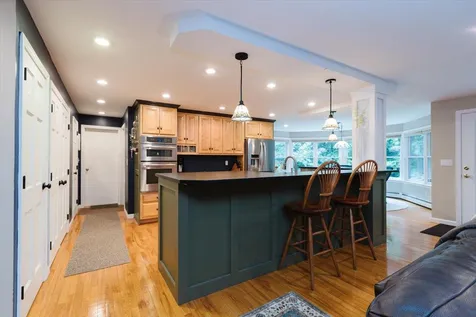 16 River Bend Circle Exeter NH 03833