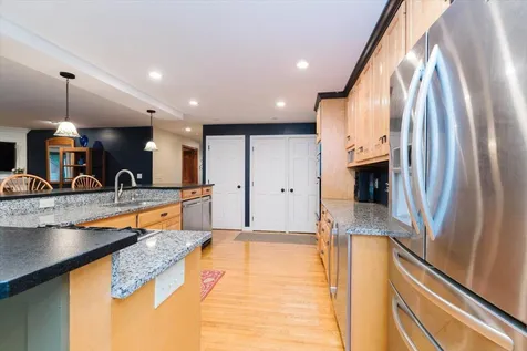 16 River Bend Circle Exeter NH 03833