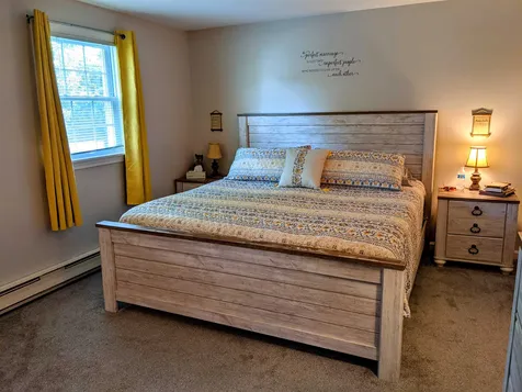 5 Fieldstone Drive Londonderry NH 03053