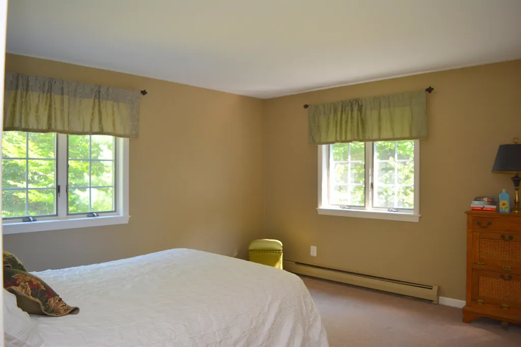 6 Longwood Drive Grantham NH 03753