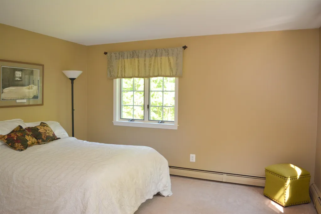 6 Longwood Drive Grantham NH 03753