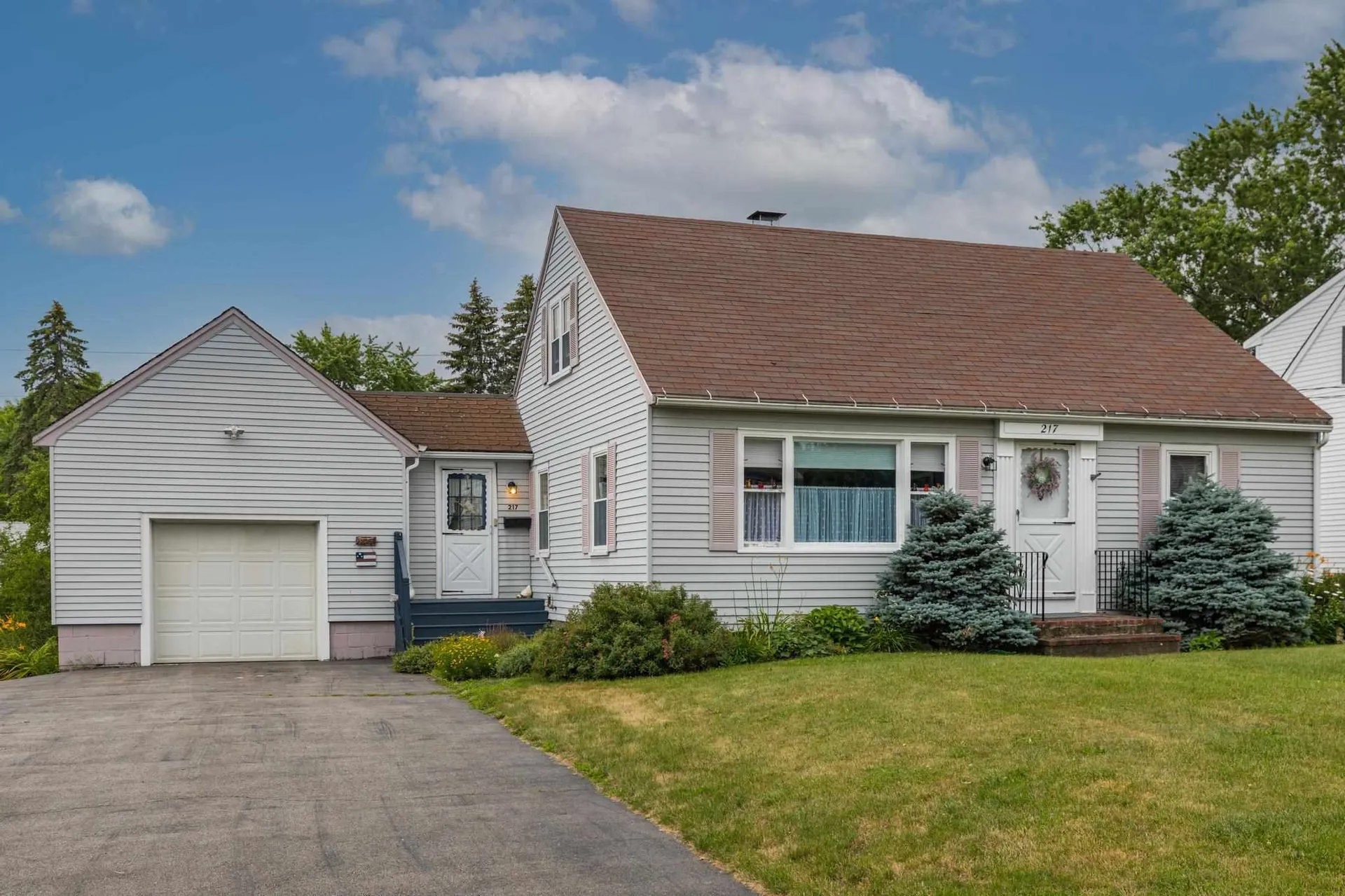 217 Meadow Road Portsmouth NH 03801