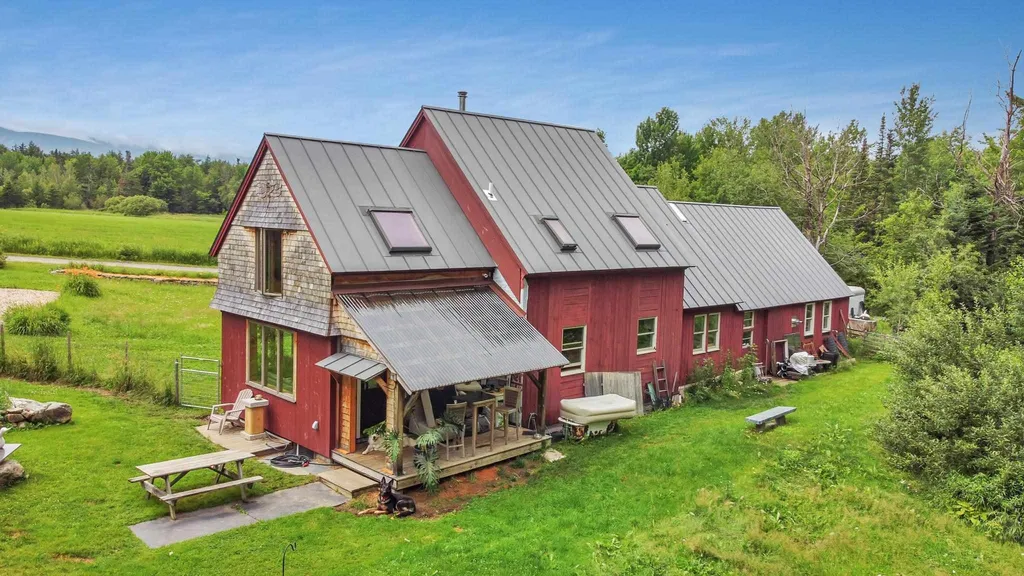 352 Applewood Road Warren VT 05674