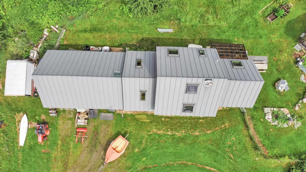 352 Applewood Road Warren VT 05674
