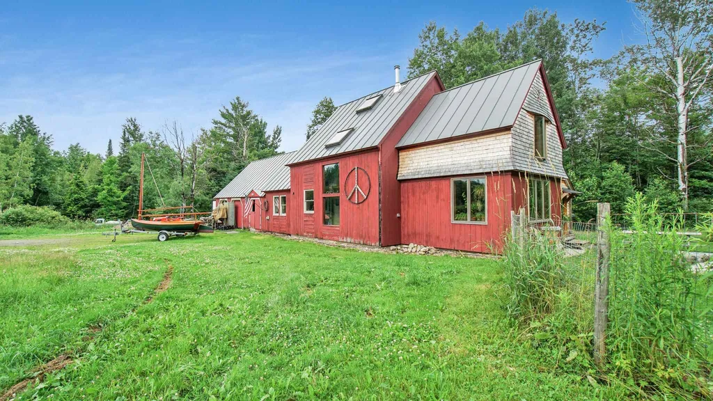 352 Applewood Road Warren VT 05674