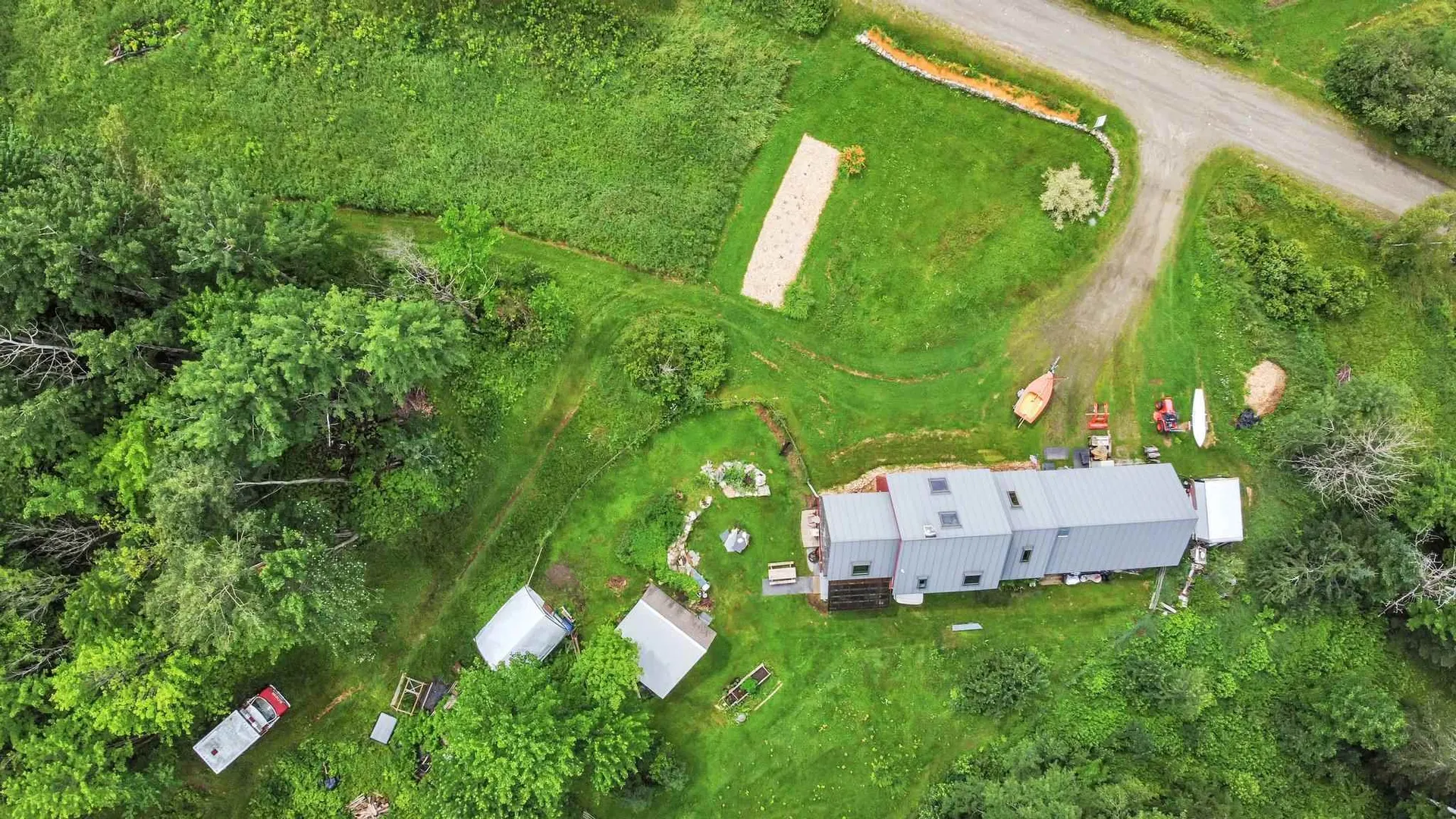 352 Applewood Road Warren VT 05674