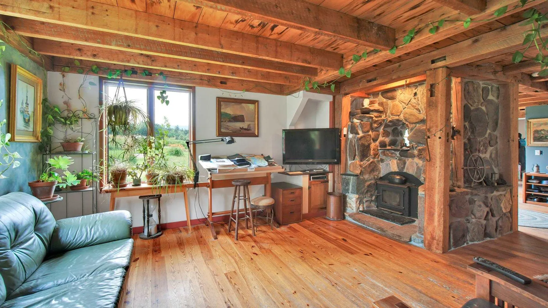 352 Applewood Road Warren VT 05674