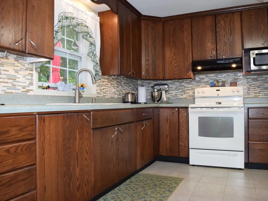 62 Linden Terrace Burlington VT 05401
