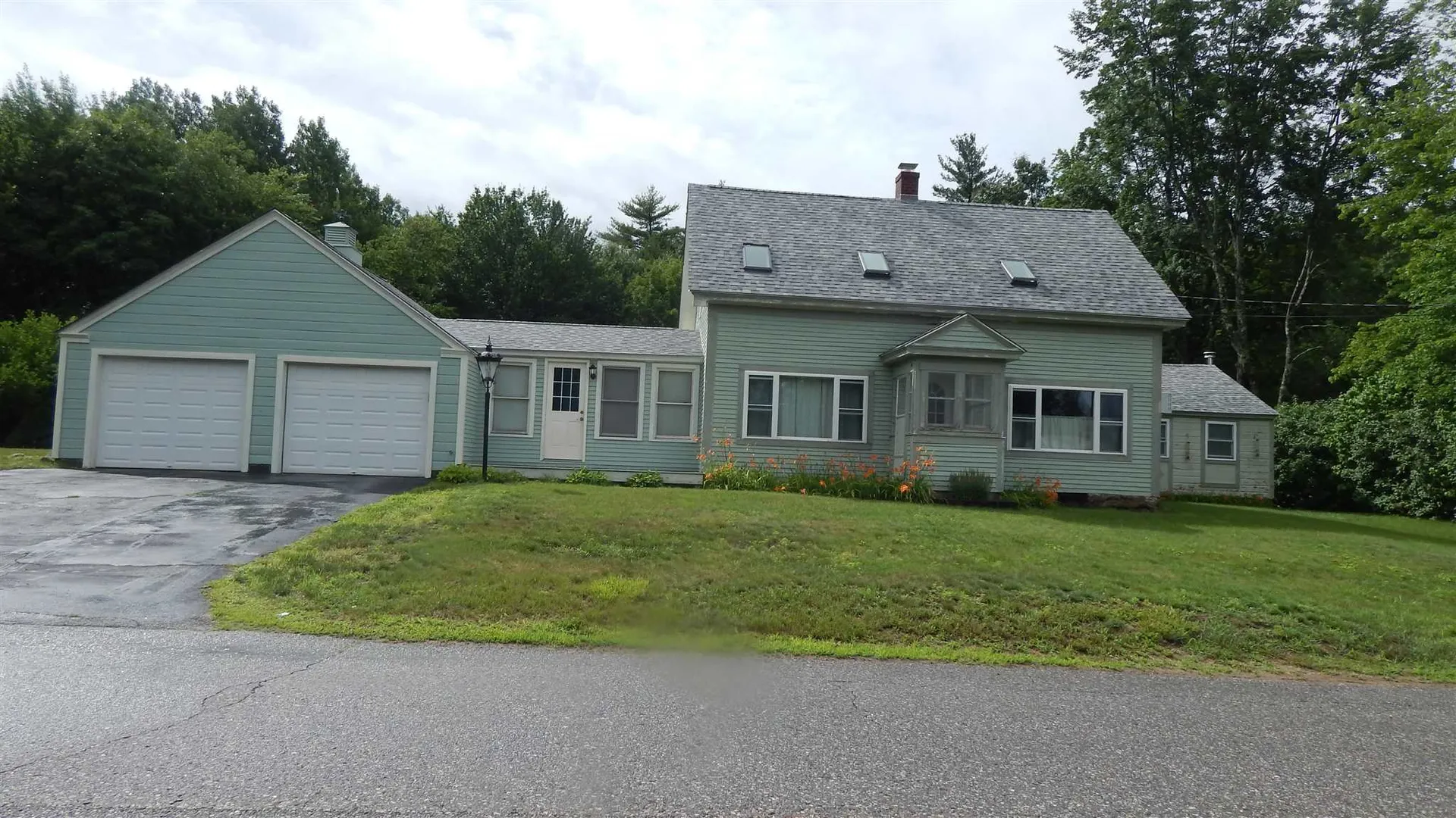 678 Thompson Road Pembroke NH 03275