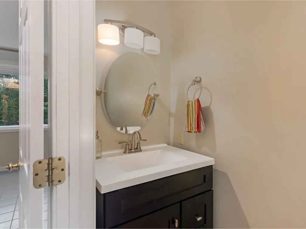 282 Joan Avenue Richmond VT 05477