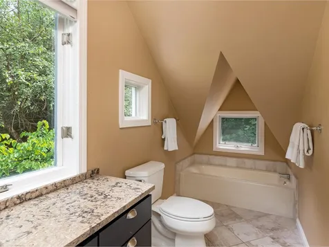 282 Joan Avenue Richmond VT 05477