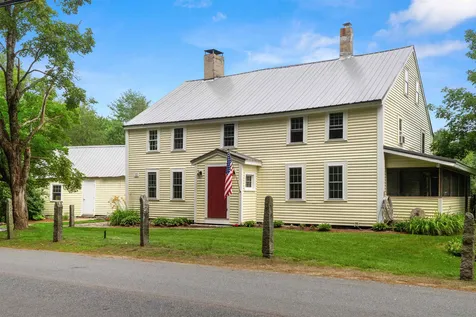 38 North Road Sandown NH 03873