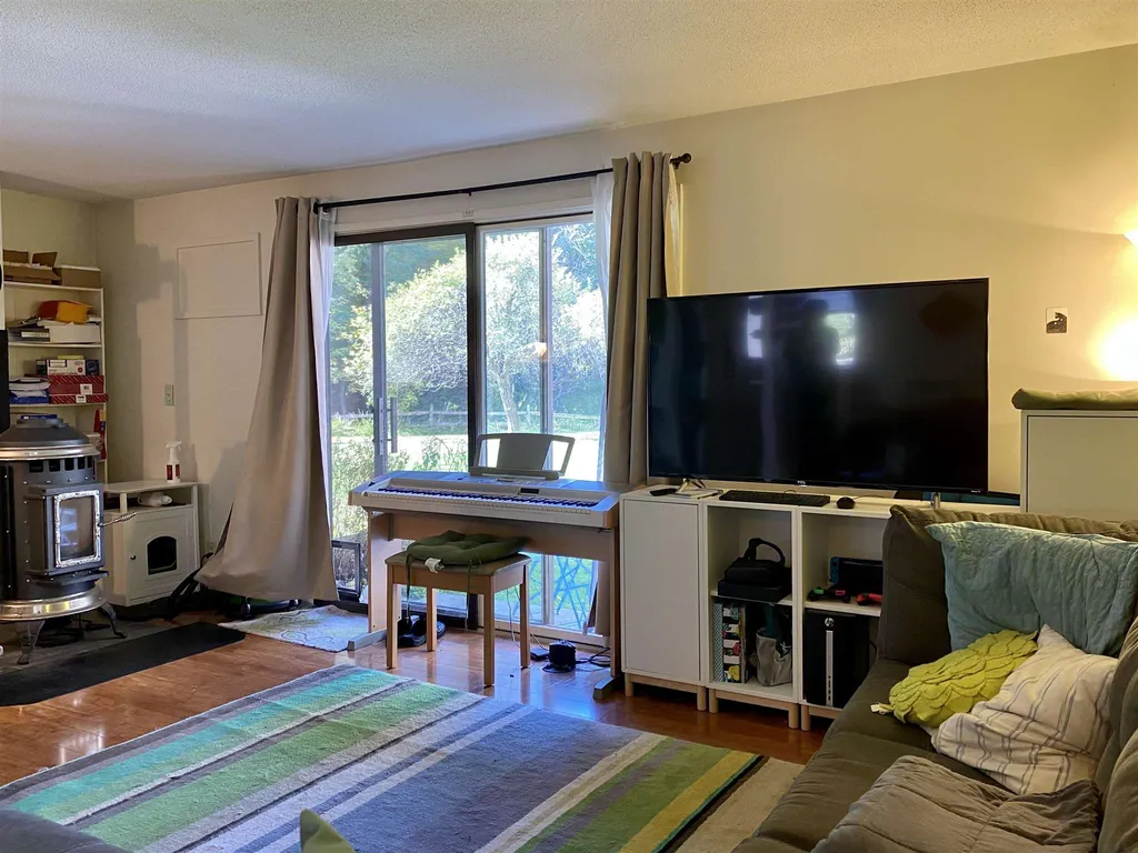 213 Brook Hollow Hanover NH 03755