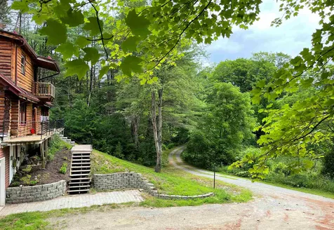 4826 Us Route 5 Barnet VT 05821