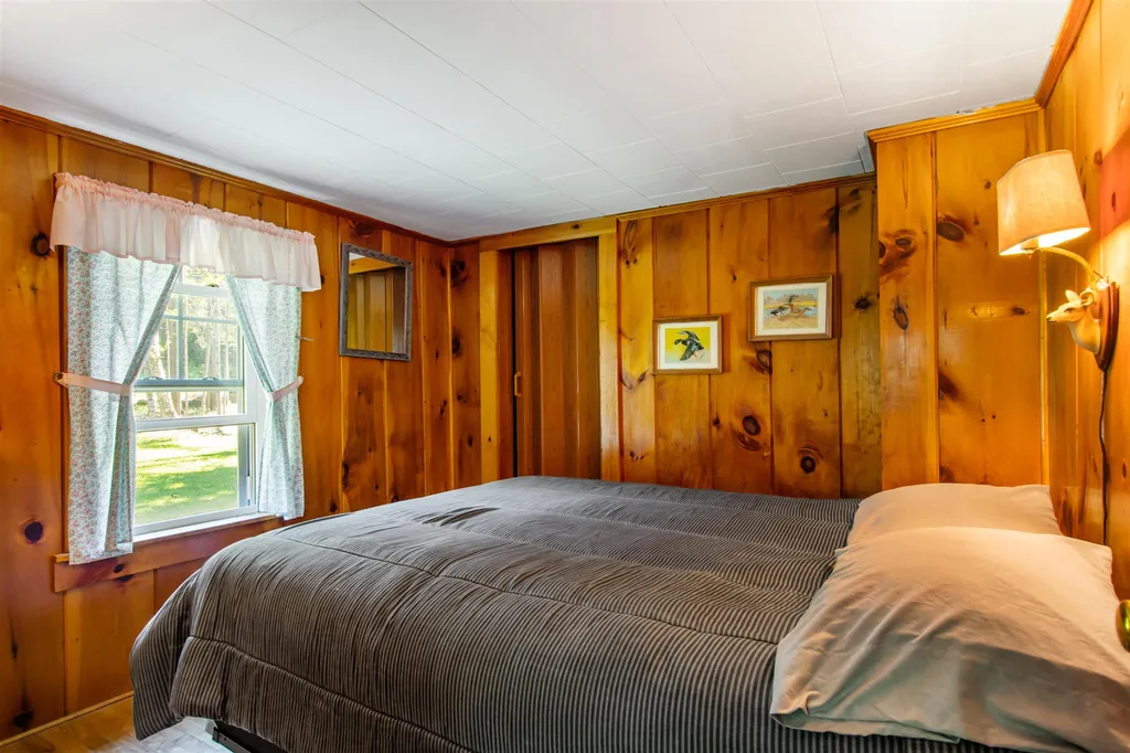 11 Hawes Road Pittsburg NH 03592