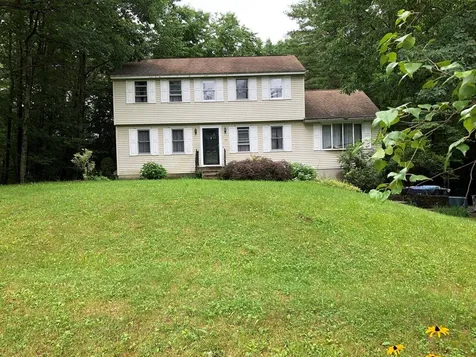 19 Kristin Drive Derry NH 03038