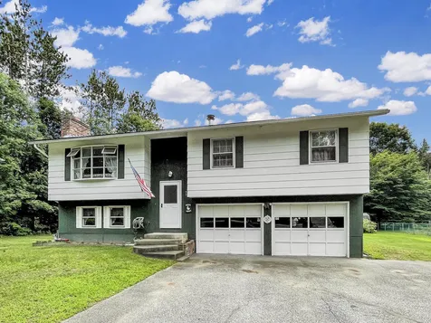 77 Hidden Pines Drive Richmond VT 05477