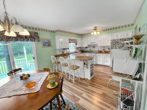 77 Hidden Pines Drive Richmond VT 05477