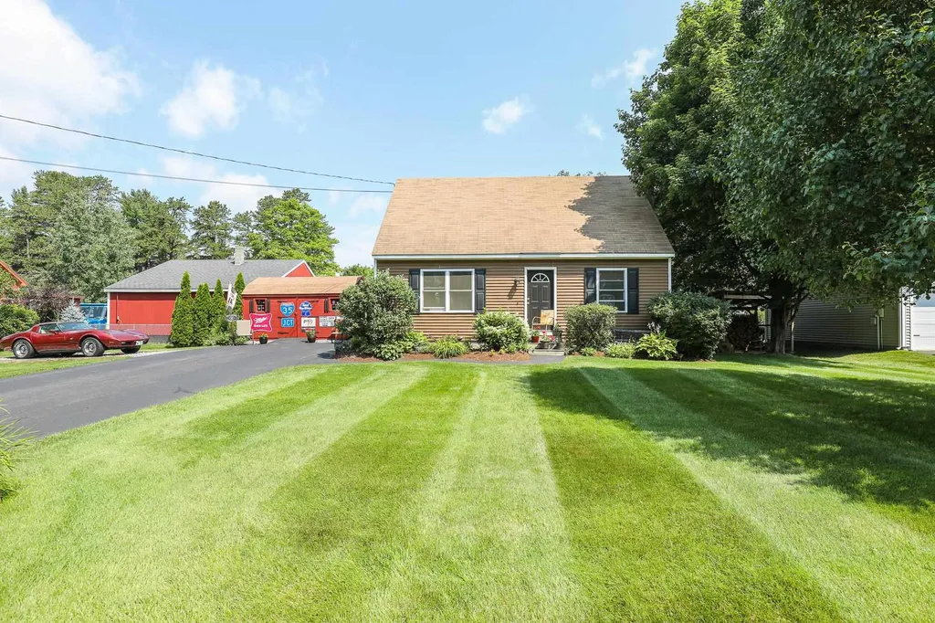 93 Pembroke Road Concord NH 03301