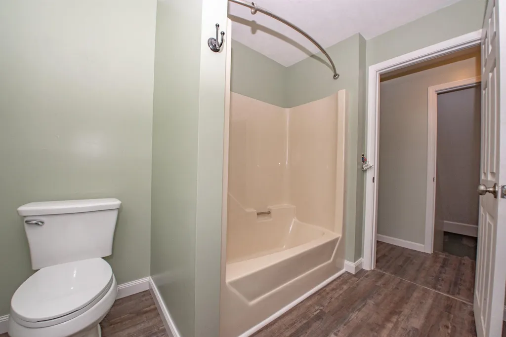 27 Mountain View Drive Tilton NH 03276