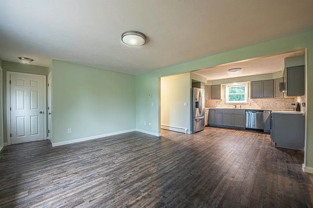 27 Mountain View Drive Tilton NH 03276